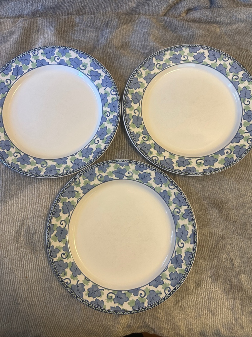 Pfaltzgraff Blue Isle  Dinner Plates - Set of 3